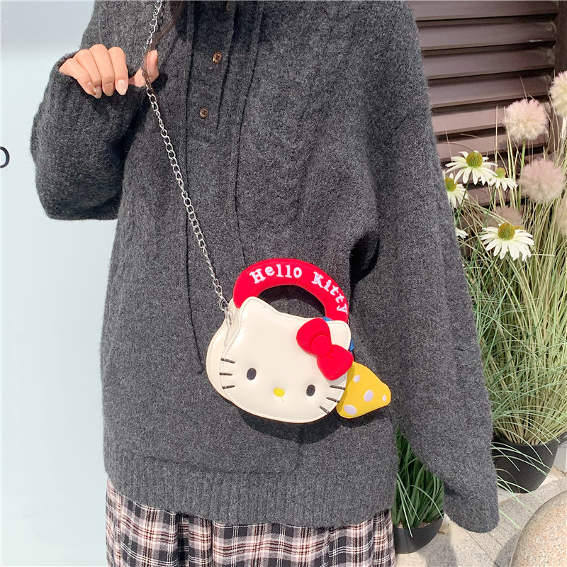 Sanrio Hello Kitty crossbody m - Luxury Bags In Japan recension och pris