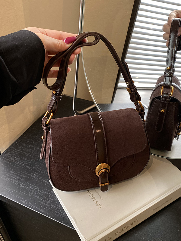 Hong Kong Retro Underarm Bag L - Luxury Bags Hong Kong recension och pris
