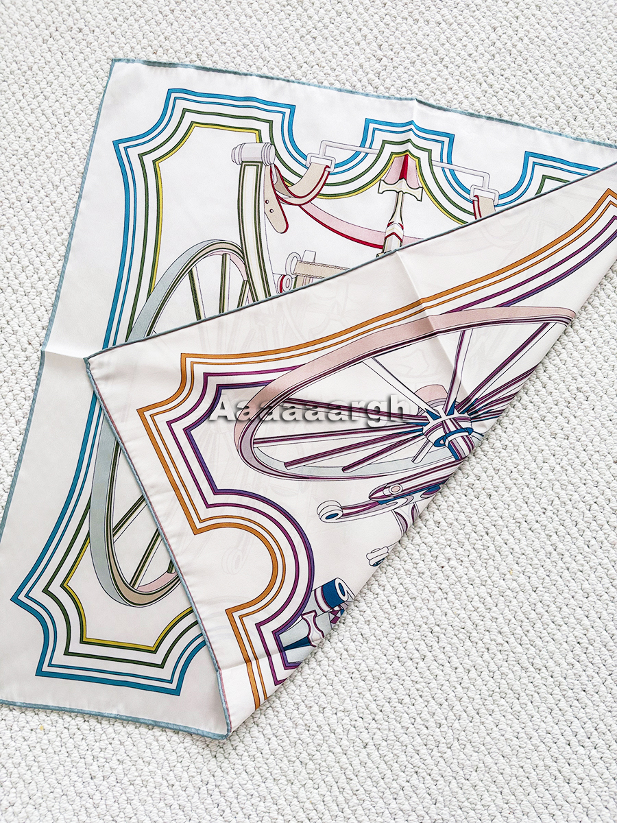 Luxury Silk Scarf 70cm Women H - Luxury Bags Hong Kong recension och pris