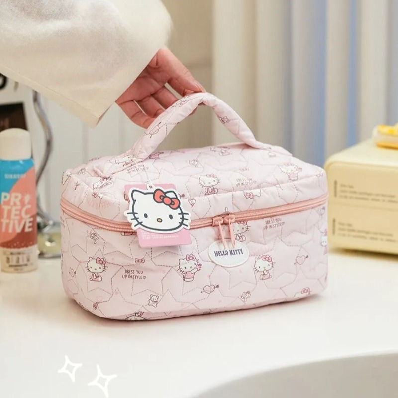 Sanrio New Hello Kitty Kuromi  - Luxury Bags In Japan recension och pris