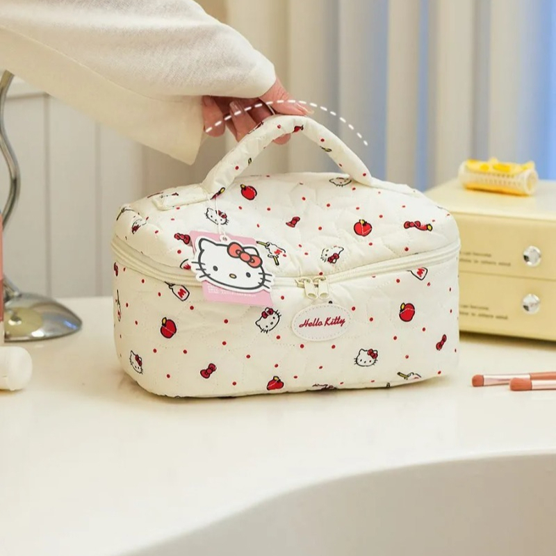 Sanrio New Hello Kitty Kuromi  - Luxury Bags In Japan recension och pris