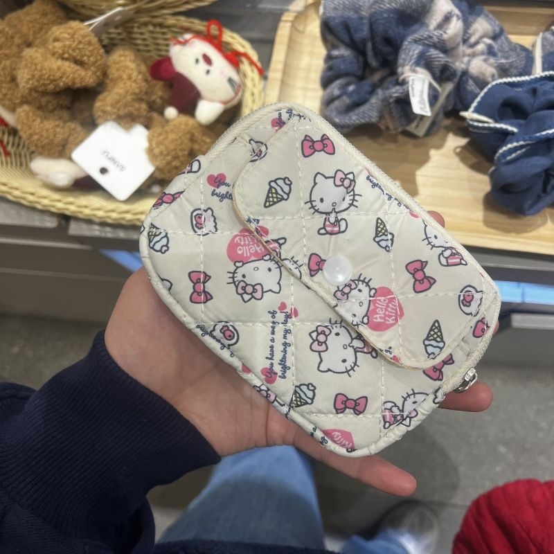 Sanrio New HelloKitty Kawaii A - Luxury Bags In Japan recension och pris
