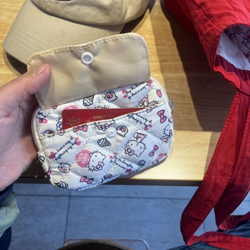 Sanrio New HelloKitty Kawaii A - Luxury Bags In Japan recension och pris
