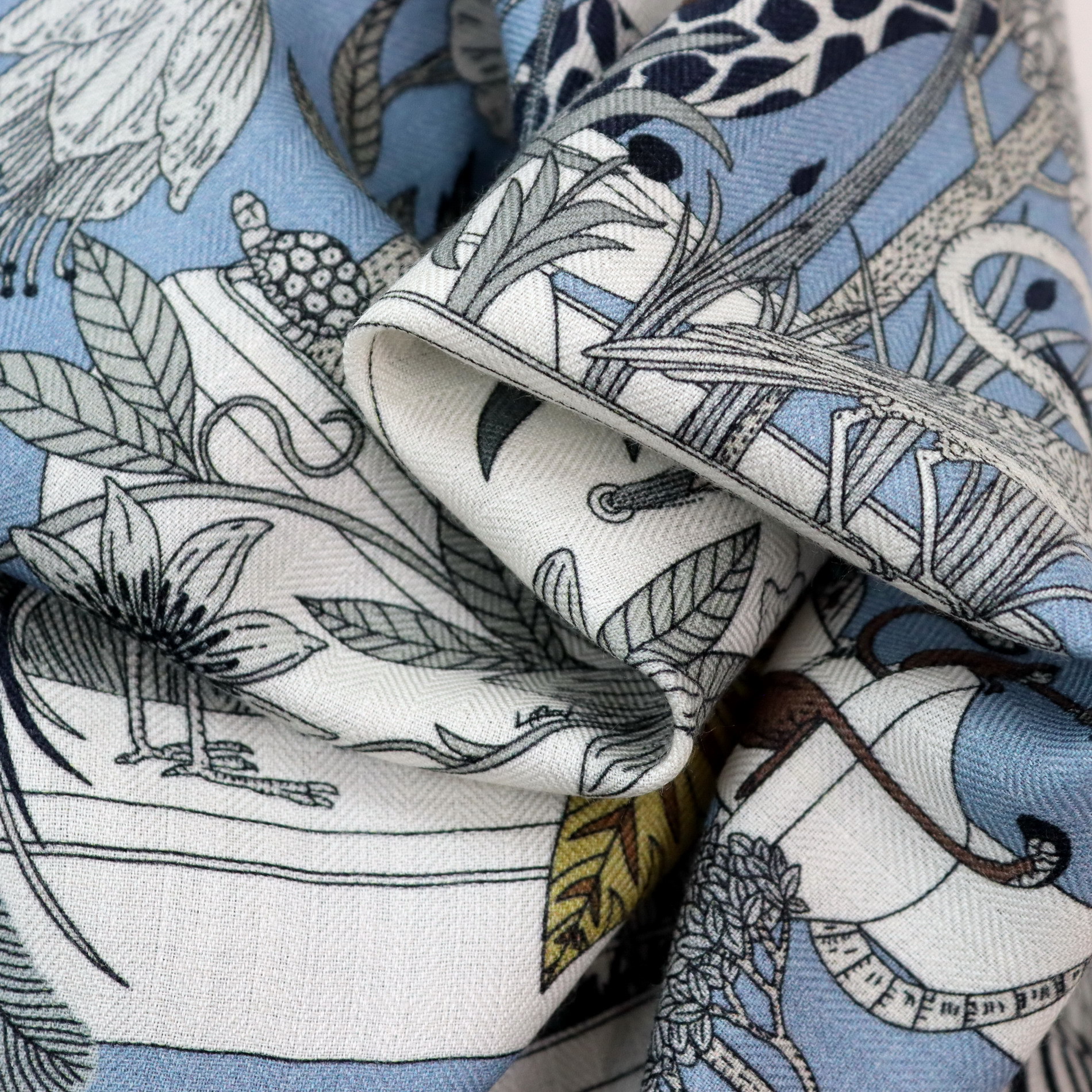 65cm Scarf Silk Wool Scarves L - Luxury Bags Hong Kong recension och pris